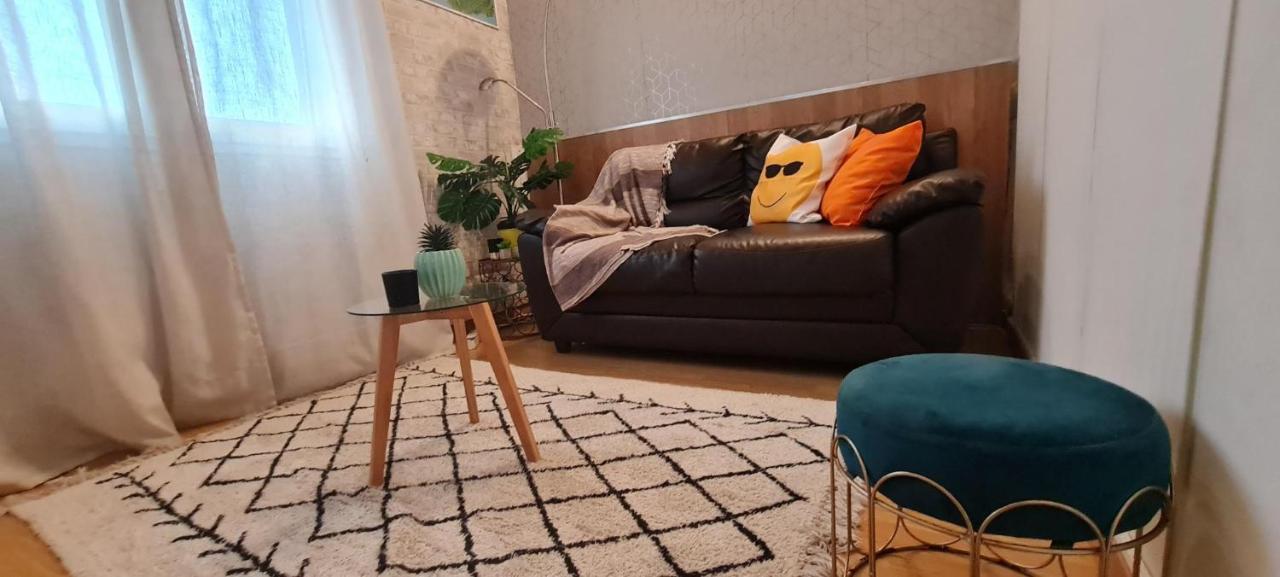 Cozy Apartment Close To Airport Понта-Делгада Экстерьер фото